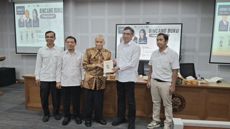 LPPM UM Ikut Menapaki Jejak Perjuangan Kartini lewat Bincang Buku “Trilogi Kartini”