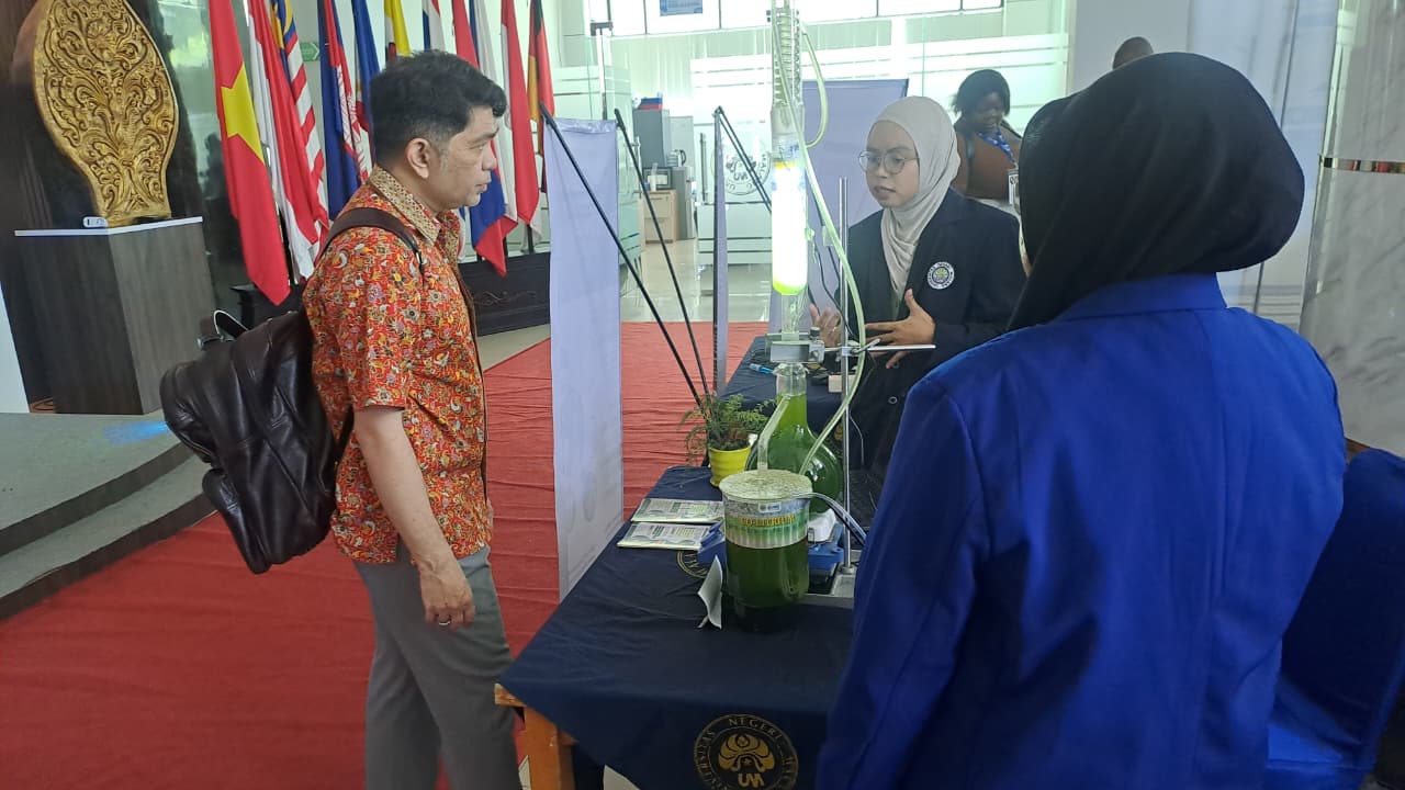 Berita Media_Pameran Produk_LPPM UM berkolaborasi dengan Direktorat Inovasi UM Dorong Hilirisasi Riset Global melalui Pameran AFRASIA 2026 7