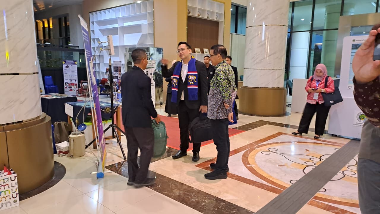 Berita Media_Pameran Produk_LPPM UM berkolaborasi dengan Direktorat Inovasi UM Dorong Hilirisasi Riset Global melalui Pameran AFRASIA 2026 9