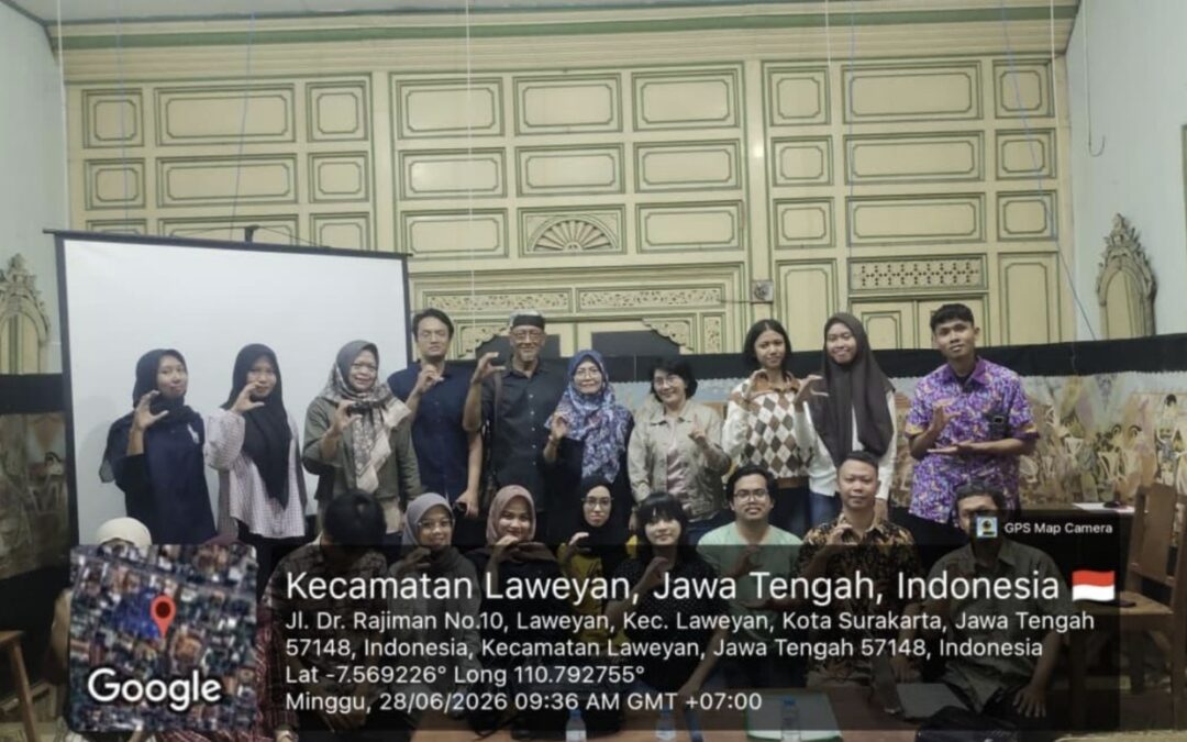 Pusat Gender dan Kependudukan UM Perkuat Branding dan Pemasaran Komunitas Tunarungu Batik Toeli di Laweyan